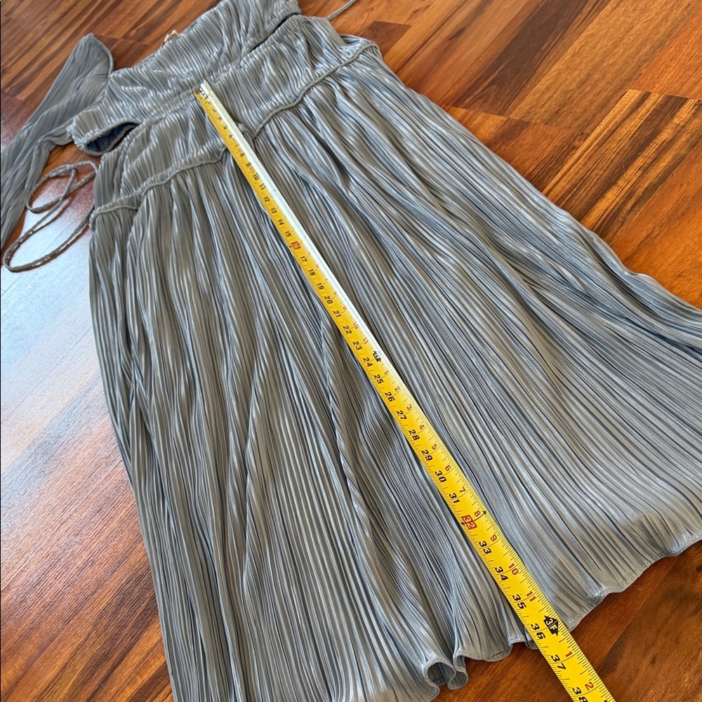 Moon River Long Sleeve Blue Pleated Dress sz M - Picture 8 of 13